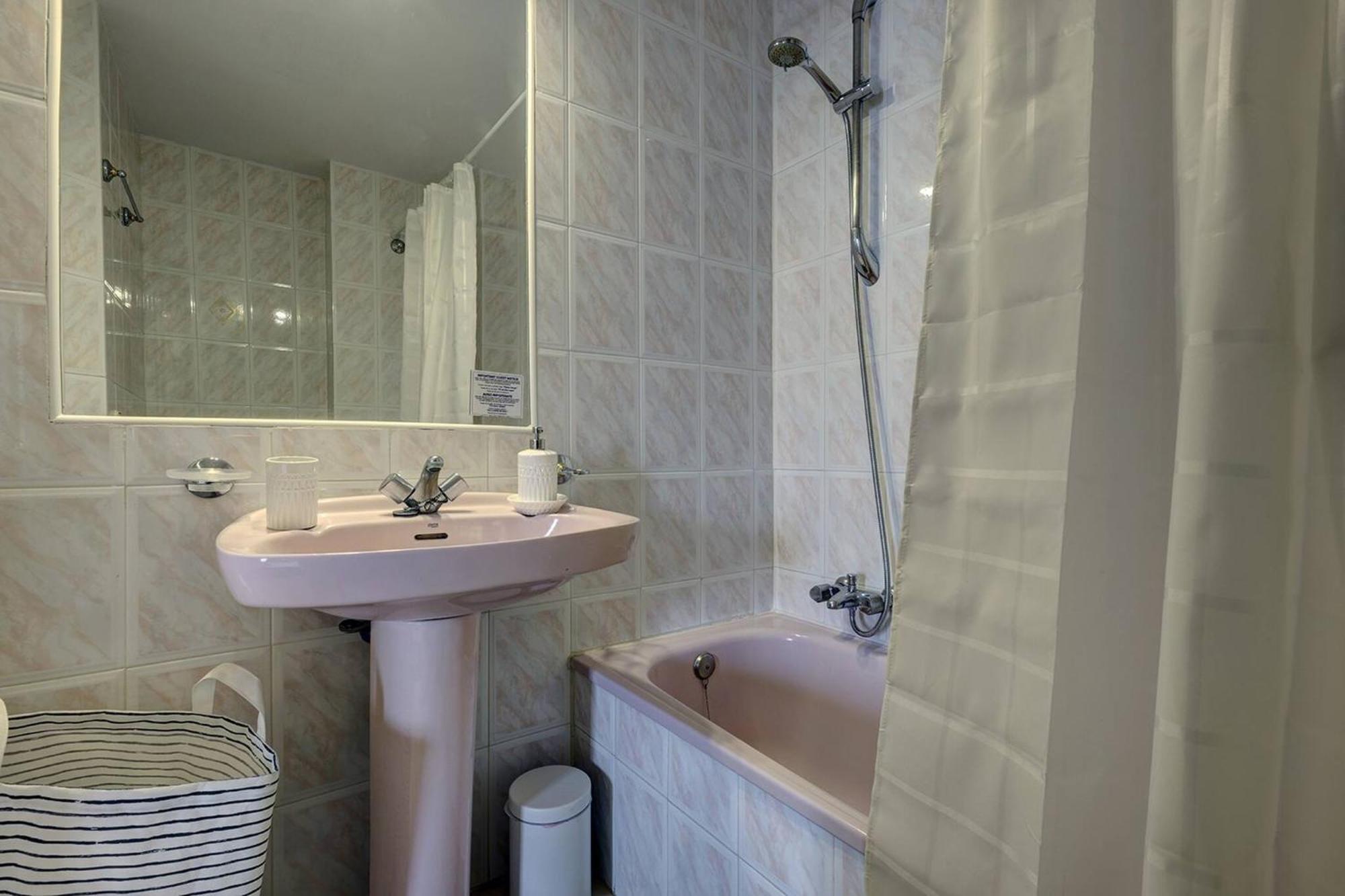 053 - Two Bed Mijas Golf Apartment In Popular Matchroom Golf Club Fuengirola Dış mekan fotoğraf